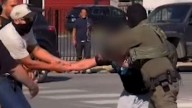 Bystanders in Chicago help stop US Border Patrol from detaining man