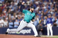 Los Marineros de Seattle vencen a los Azulejos de Toronto en el primer juego de la Serie de Campeonato de la Liga Americana