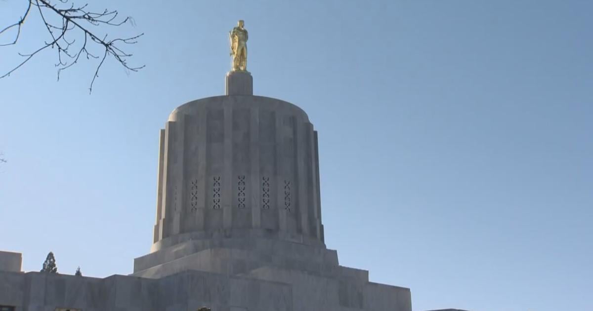 Governor Kotek declares food emergency ahead of halt to SNAP benefits in Oregon