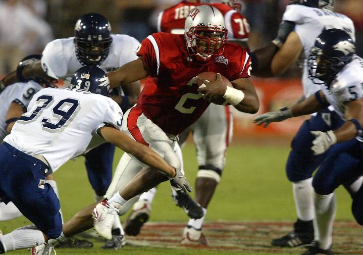UNLV football to honor Las Vegas Bowl team during Air Force game 