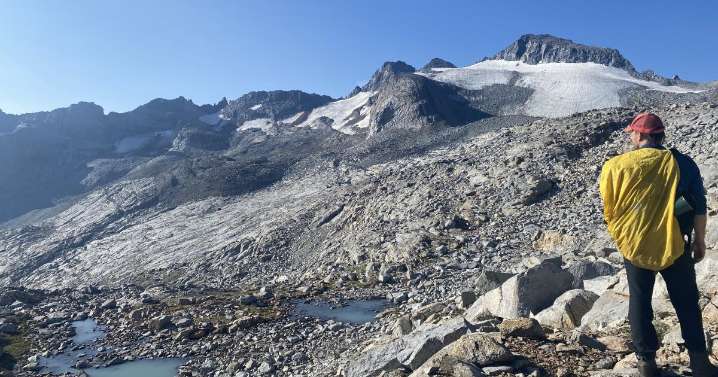 As California glaciers disappear, people will see ice-free peaks exposed for the first time in millennia
