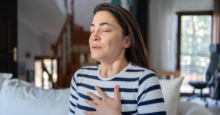 NHS shares key symptom that could signal Covid rather than flu as cases rise