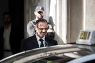 Ábalos se encierra en su mutismo: cinco horas de espera y una celda que ya no parece tan lejana