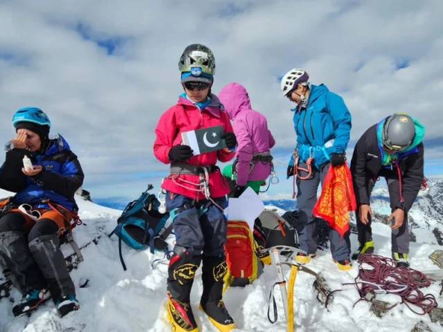 Pakistani climbers Amina, Siddiqa summit Nepal’s Yalung Ri