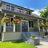 Oliver addressing shortage of doctors