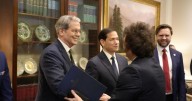 Por qué ni Bessent puede contra el apetito voraz por el dólar