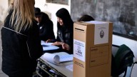 Cierran centros de votación en Argentina en medio de una jornada con baja participación