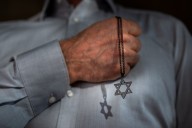 Police deny arresting Jewish protester for wearing ‘Star of David’ necklace