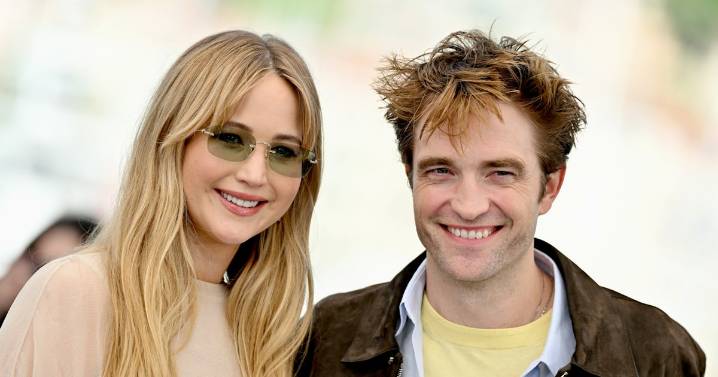 Jennifer Lawrence Gave Robert Pattinson Food Out Of The Trash