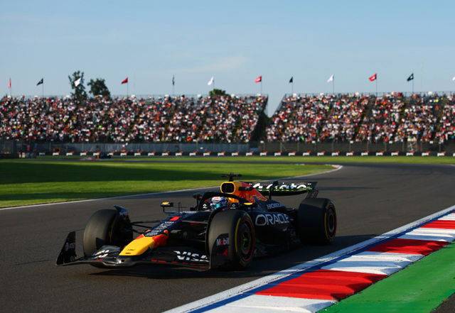 Max Verstappen domina el primer día del México GP con récord de vuelta