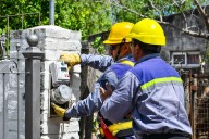 Enersa inició la instalación de medidores inteligentes en Aldea Brasilera