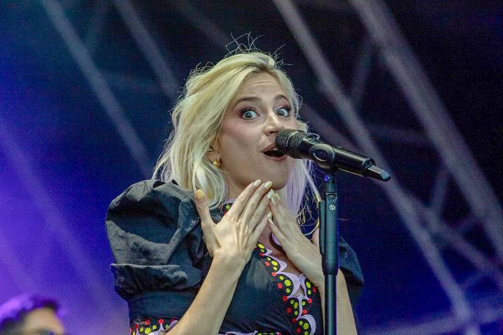 Who’s Performing the National Anthem Before Vikings vs. Browns In London? Salary, Net Worth & More About Pixie Lott Find out who is set to perform the UK national anthem at the Vikings vs. Cleveland B