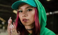 Angie Corine: la rapera de Tiktok 'fichada' por Vox que canta contra Sánchez y los okupas