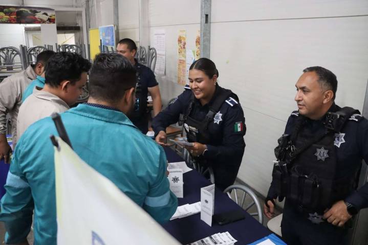 Llevan temas de salud y prevención a trabajadores de Wistron