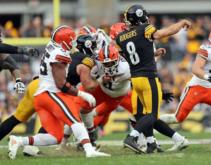 How Myles Garrett, Devin Bush and the rest of the Browns defense graded vs. the Steelers
