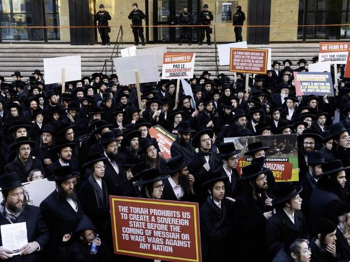 Hasidic Jews in Montreal protest Israel’s military draft changes