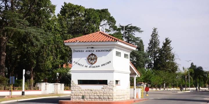 La Cámara Federal de Córdoba habilitó la revisión del caso por abuso de autoridad en la Escuela de Aviación Militar