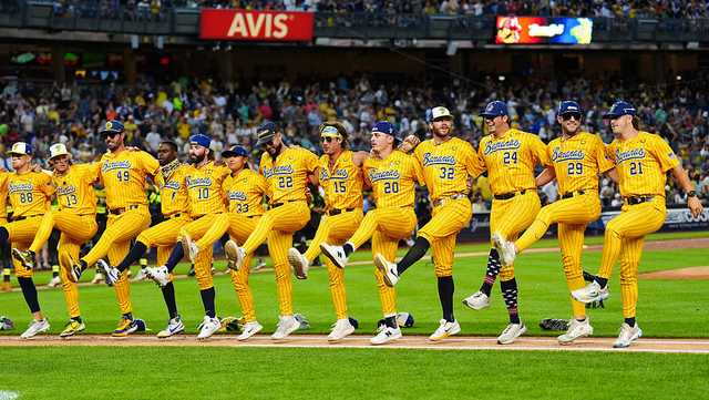Savannah Bananas are coming to Lincoln: Here's how to get tickets