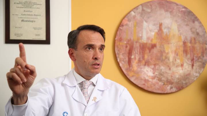 “El cáncer de mama en etapas iniciales no duele, pero cualquier cambio es motivo de consulta”: mastólogo Carlos Lehmann