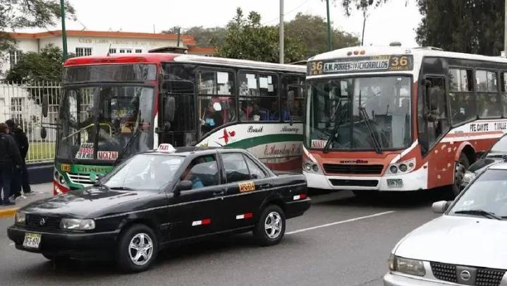 Transportistas realizarán este miércoles 29 un paro de motores simbólico tras nuevo atentado contra chofer