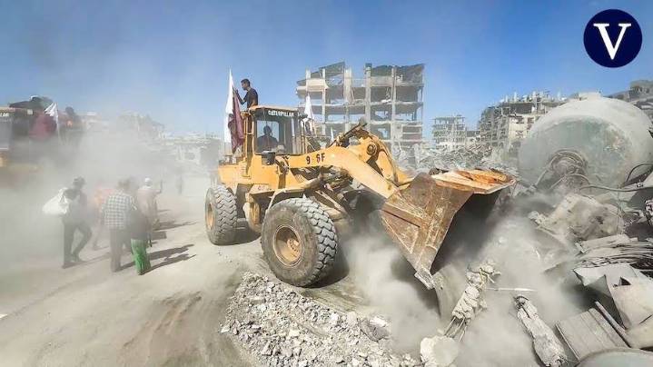 VIDEO: Comienzan a retirar los escombros y abrir las calles en Gaza