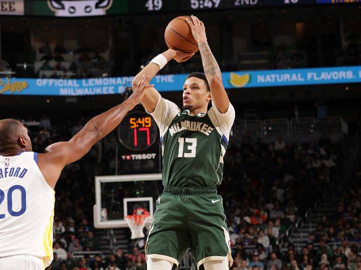 Bucks logran victoria sobre Warrriors sin Giannis