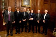 Auxilio financiero. Milei y su equipo económico se reunieron con el CEO de JP Morgan