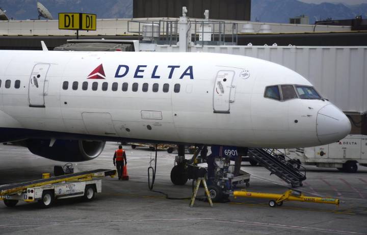 Woman accused of sexually assaulting Delta employee before flight out of Salt Lake City
