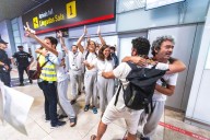 Última hora del conflicto en Oriente Próximo, en directo | Exteriores confirma que los 28 españoles de la flotilla que permanecen en Israel vuelven este lunes a España