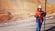Milei prometió tierras raras y uranio, pero Estados Unidos se empantana en las provincias