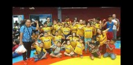 21 medallas trajeron en el saco los Santa Claus deltanos del mini Lucha 2023