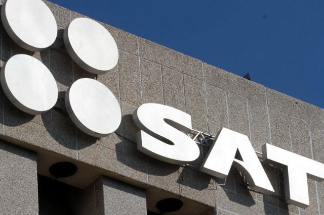 SAT exhibe a 25 empresas por emitir facturas falsas en todo el país