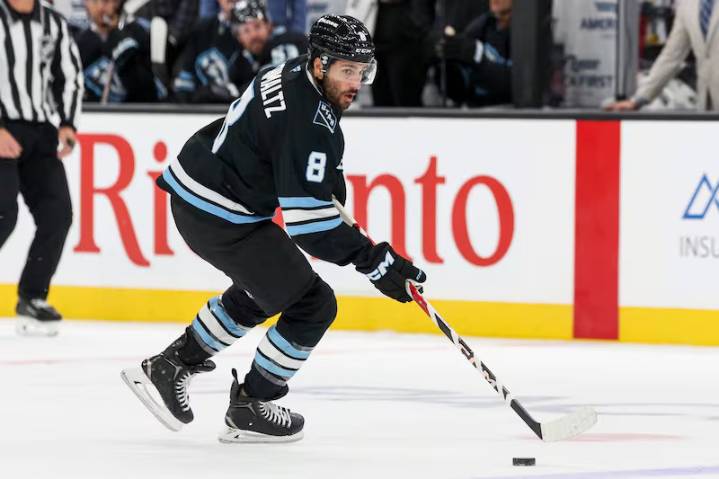 Schmaltz scores hat trick in 6-3 Mammoth victory