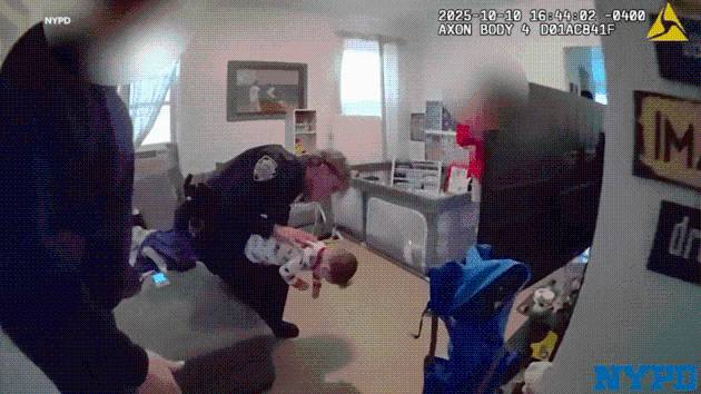 Parents applaud NYPD officers who saved their 10