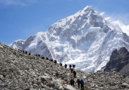 Nearly 1,000 hikers stuck on Mount Everest as huge blizzard closes in