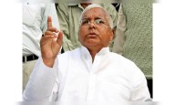Bihar polls: Unfazed by seat-sharing woes, Lalu starts giving away RJD tickets