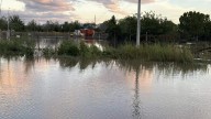 Crecida del río Piedras Verdes deja al menos 140 viviendas afectadas en Colonia Juárez en la región de Casas Grandes