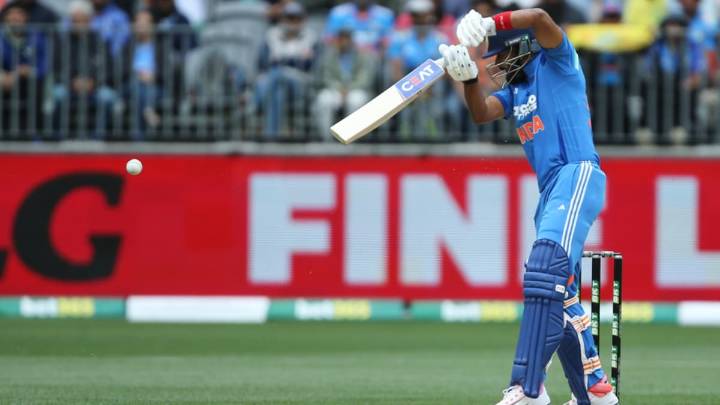 Shreyas Iyer Is Josh Hazlewood's Bunny? Stats Prove India Vice