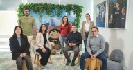 Con vacaciones ilimitadas y beneficios en dólares, Salesforce volvió al top 3 de las mejores empresas para trabajar
