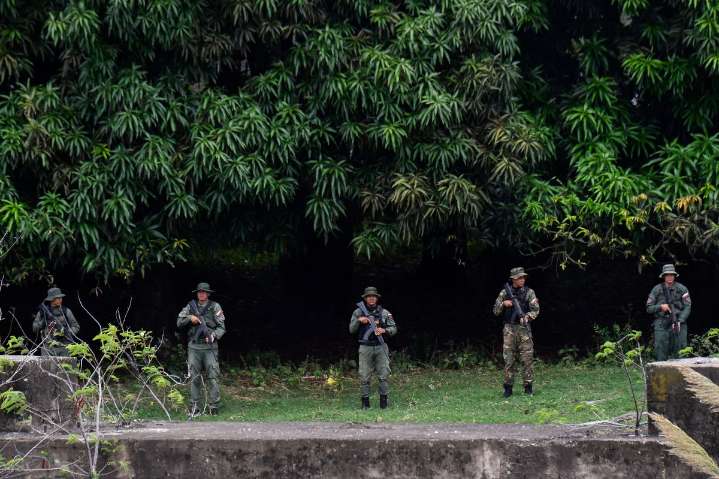 Activo plan de defensa en todo Venezuela ante "amenaza" de EU: Maduro