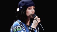 Billie Eilish: así fue atacada violentamente por un fan durante un concierto en Miami