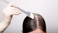 Tinte sin químicos: así lo puedes preparar para ocultar las canas sin dañar tu cabello