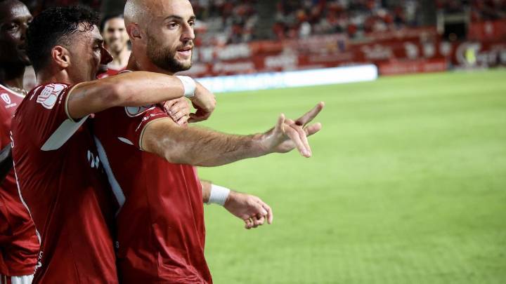 Los penaltis dan vida al Real Murcia en la Copa del Rey (1
