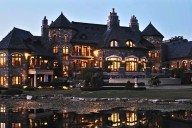 Inside Pizza Hut Franchise Pioneer’s $6.7M Indiana Mansion