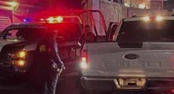 Muere hombre al caerle barda encima