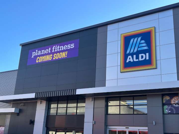 Planet Fitness coming soon to this popular Staten Island shopping plaza
