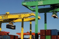 China’s September dollar-denominated exports rise 8.3% y/y, imports up 7.4%