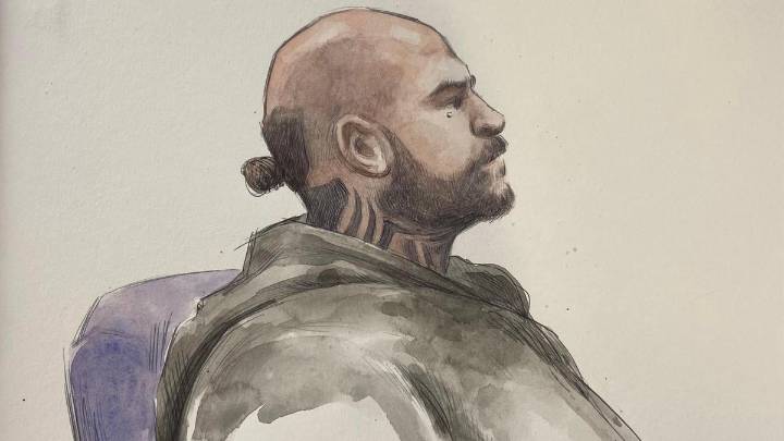 Court & justice 
                                            Premium
                                          Hitman admitted shooting bikie to girlfriend, then proposed
