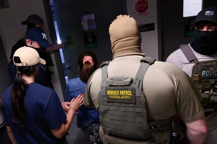 Mexican cartels offering up to $50K to kill ICE, CBP agents: DHS