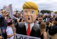 Miles de personas en todo EE.UU. protestan contra Trump: “No queremos Reyes”